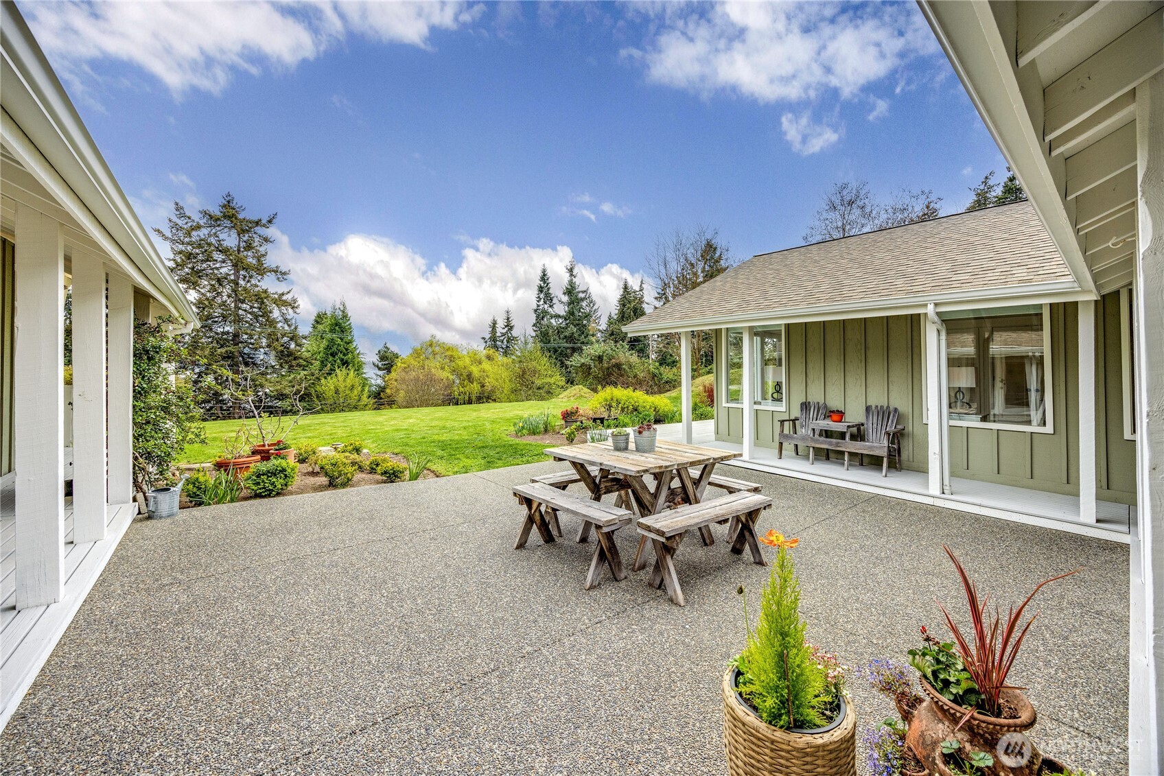 4185 Point White Drive NE, Bainbridge Island, WA 98110