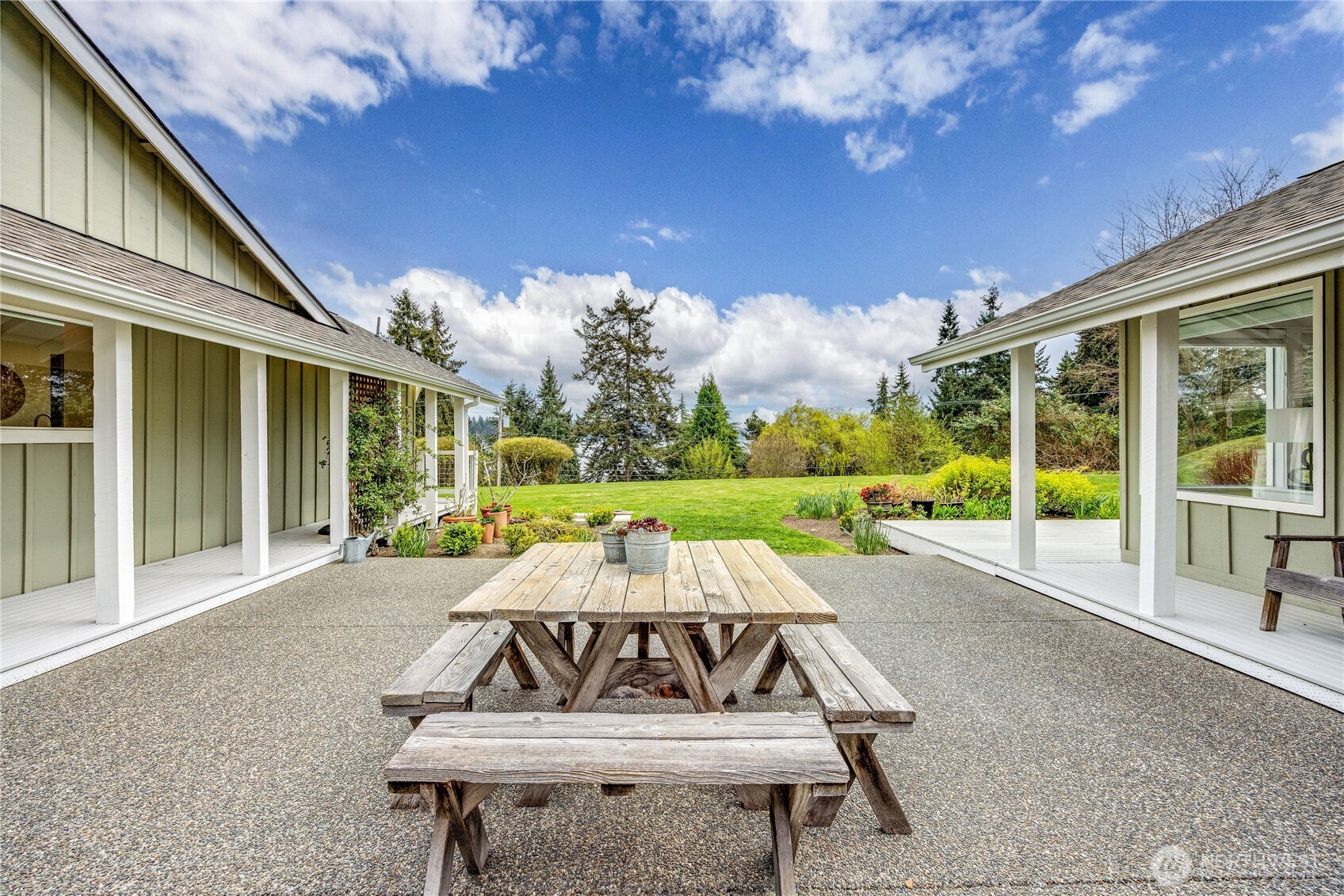 4185 Point White Drive NE, Bainbridge Island, WA 98110