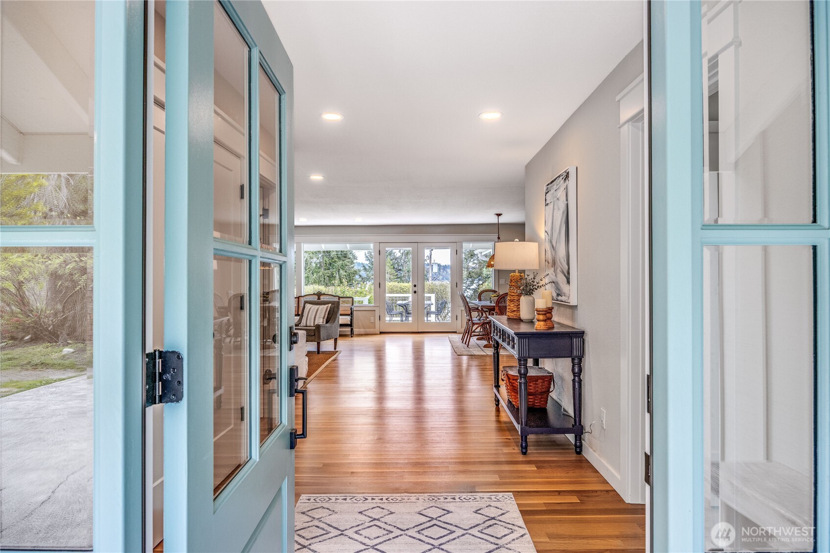 4185 Point White Drive NE, Bainbridge Island, WA 98110