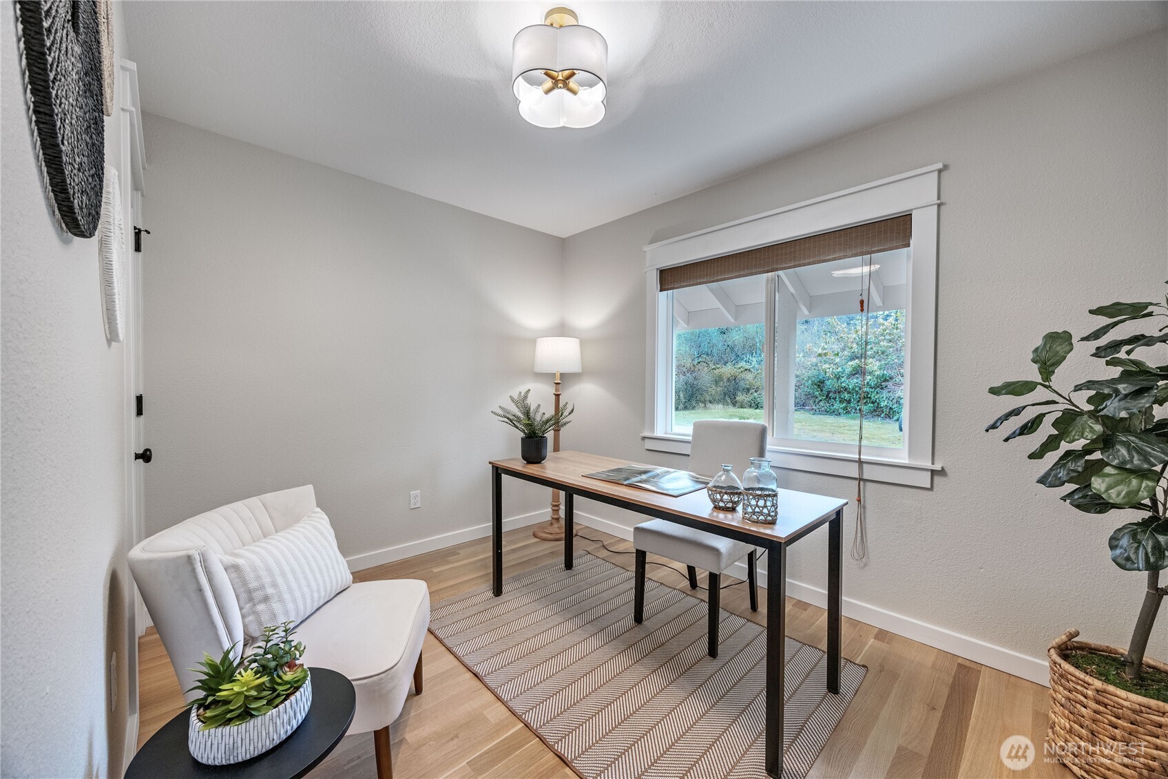 4185 Point White Drive NE, Bainbridge Island, WA 98110
