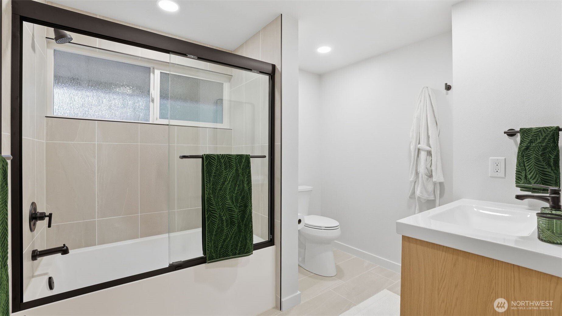 14837 SE Fairwood Boulevard , Renton, WA 98058