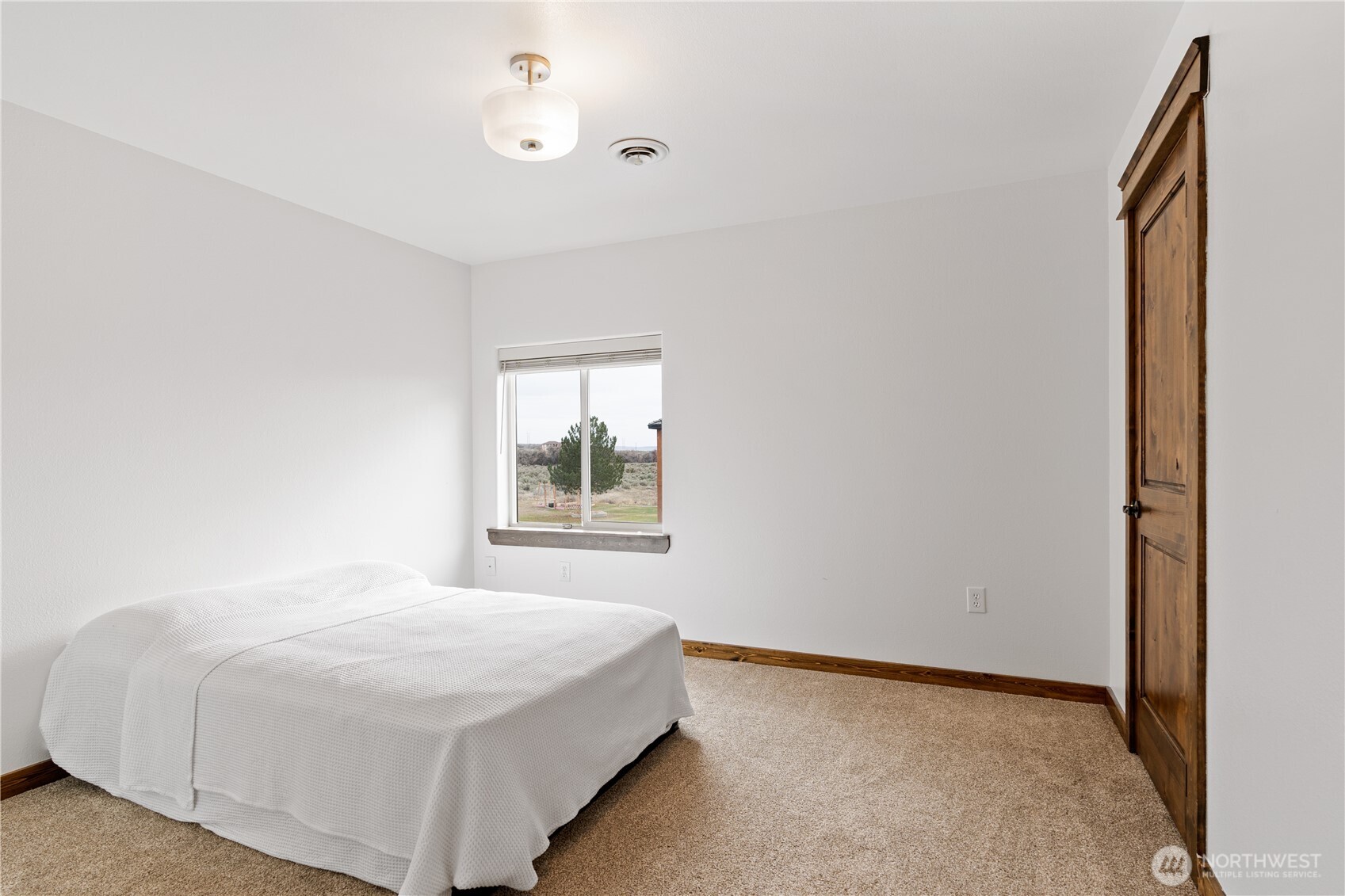 7298 Dune Lake Road SE, Moses Lake, WA 98837