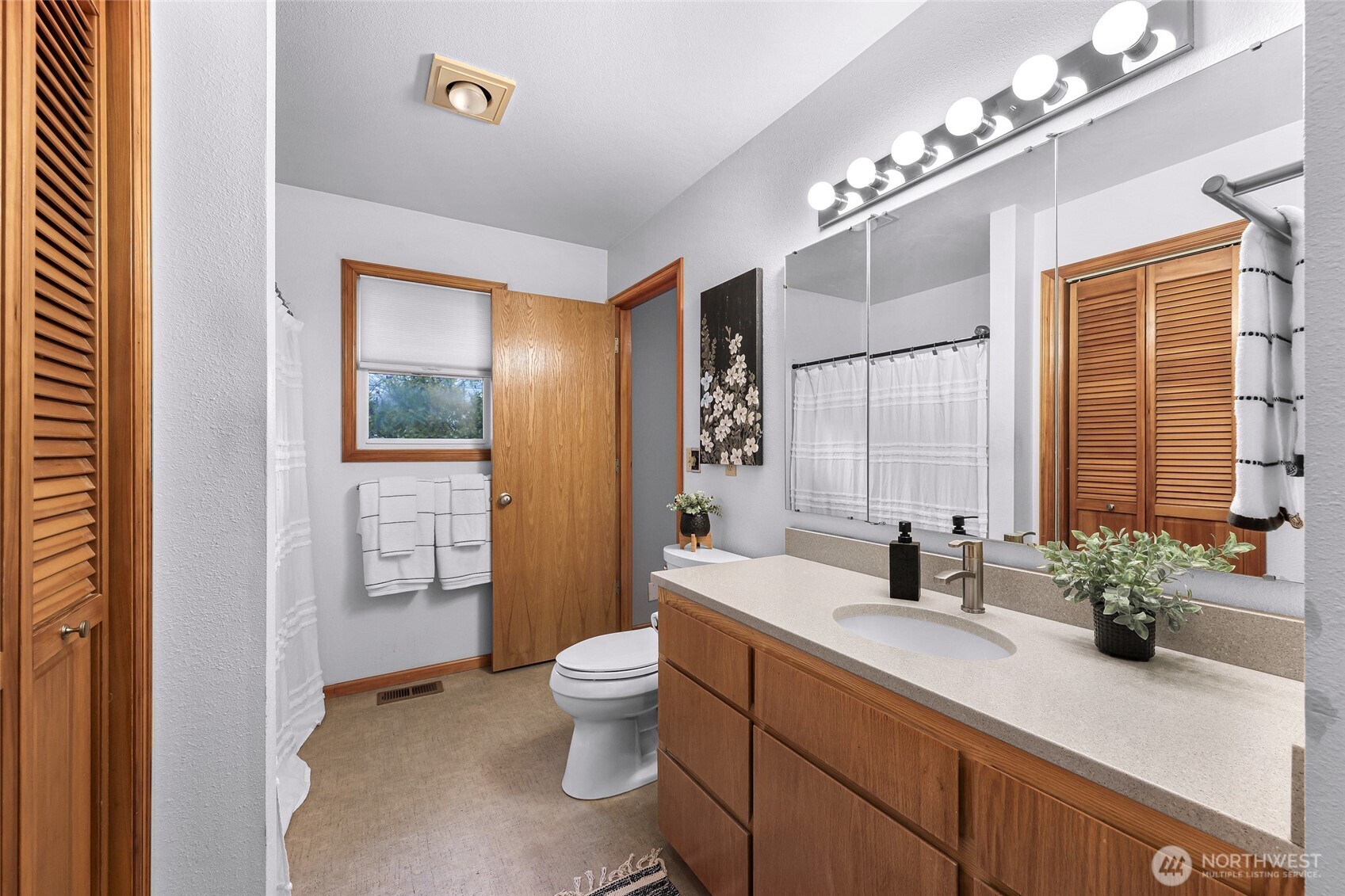 1401 E Street , Lynden, WA 98264