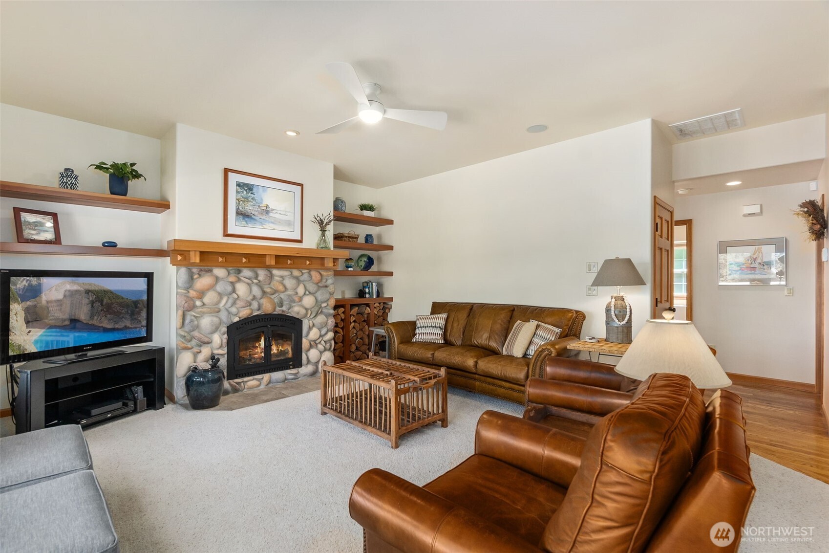 9941 Mariner Drive NW, Olympia, WA 98502