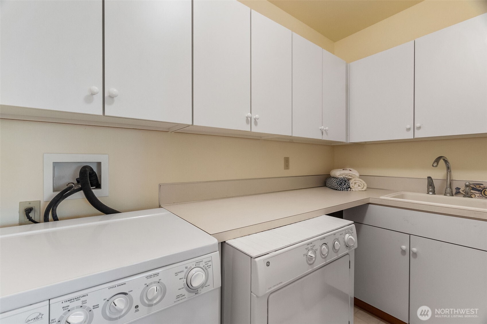 9941 Mariner Drive NW, Olympia, WA 98502