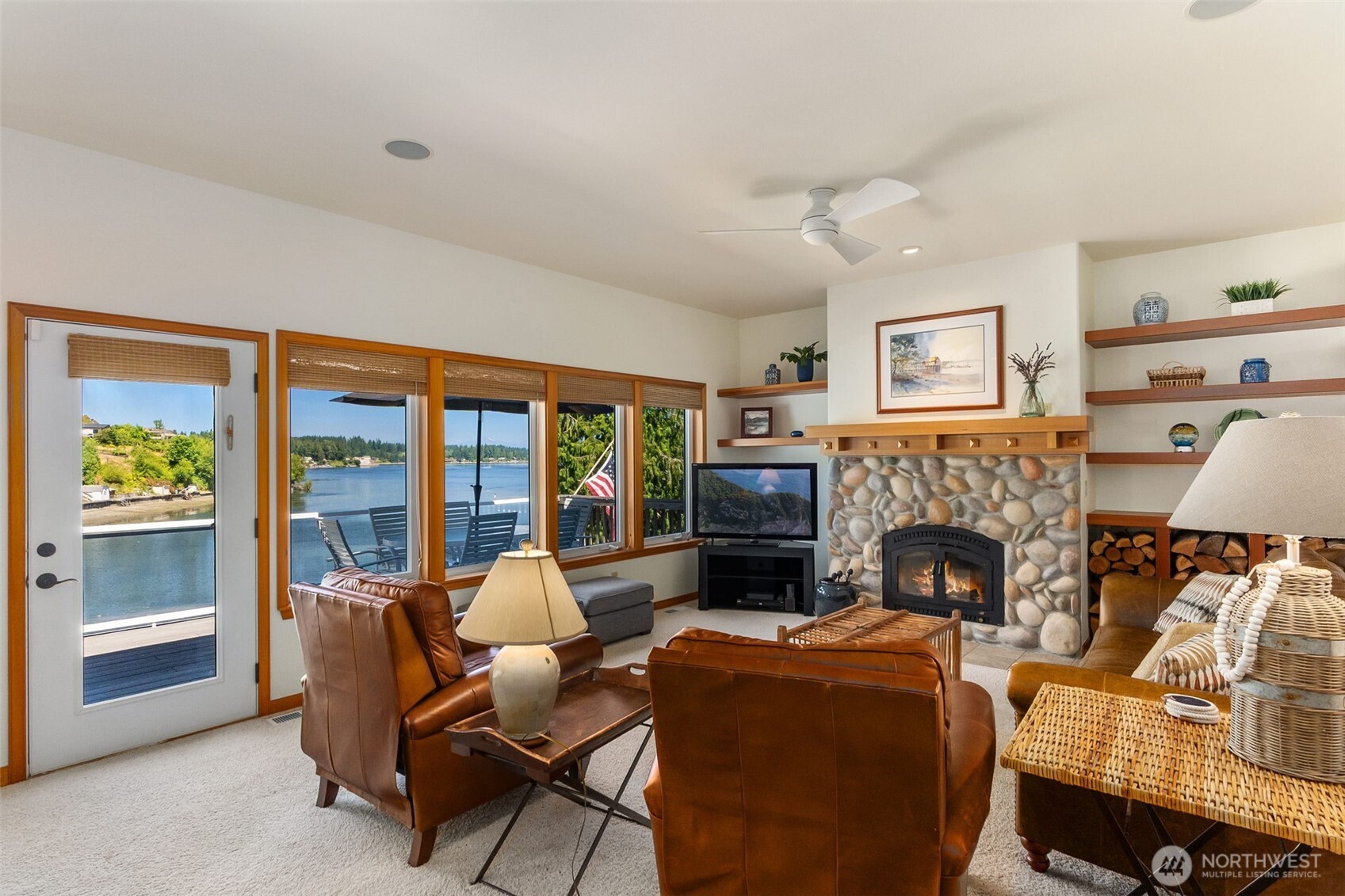 9941 Mariner Drive NW, Olympia, WA 98502