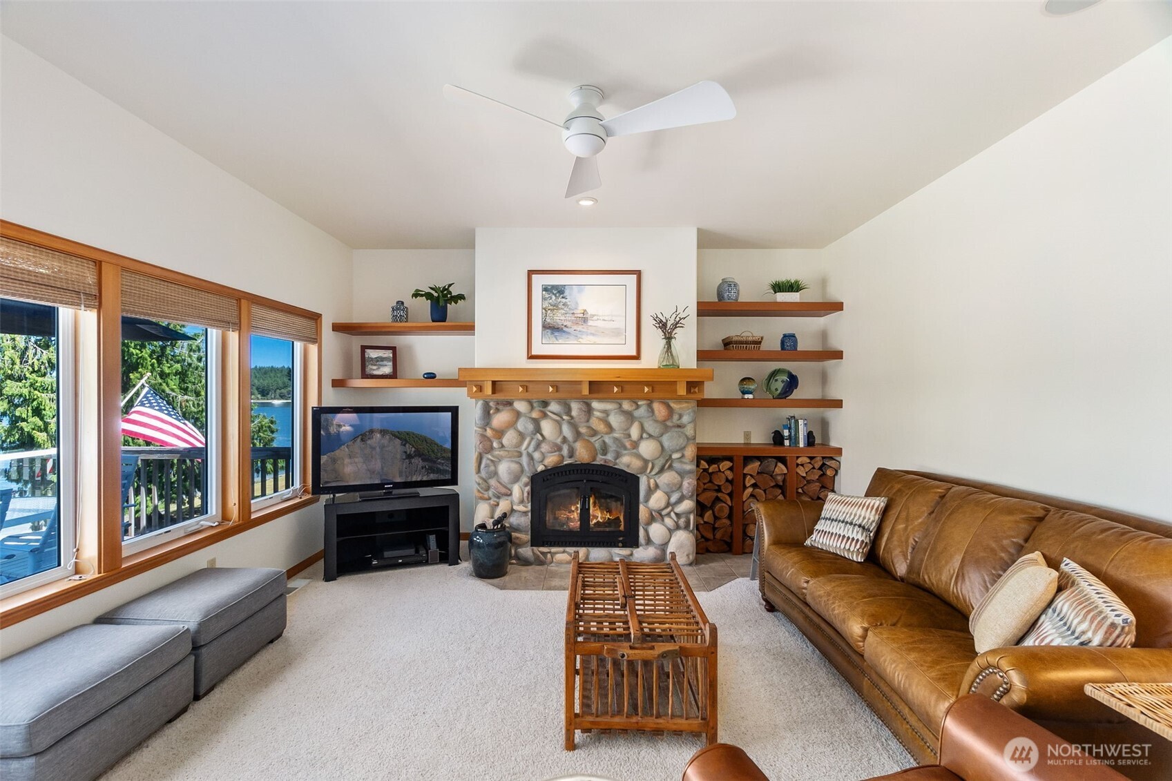 9941 Mariner Drive NW, Olympia, WA 98502