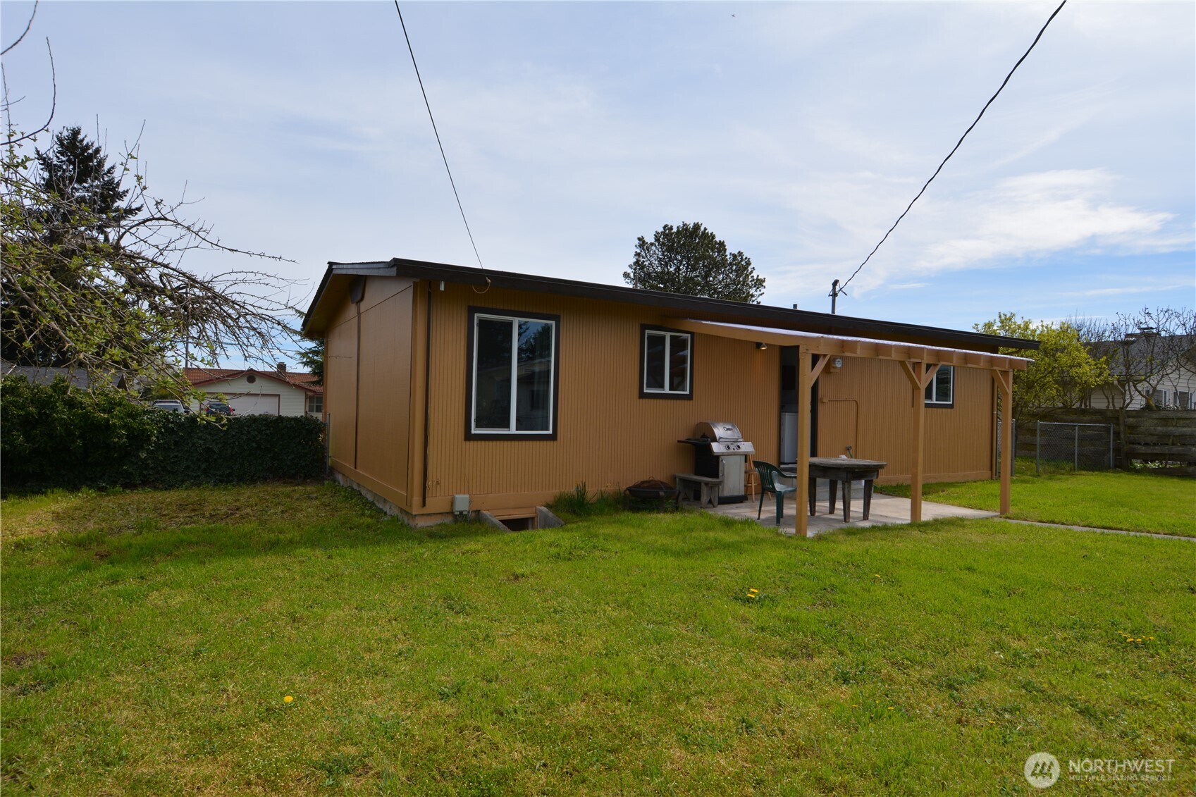 359 N Matriotti Avenue , Sequim, WA 98382