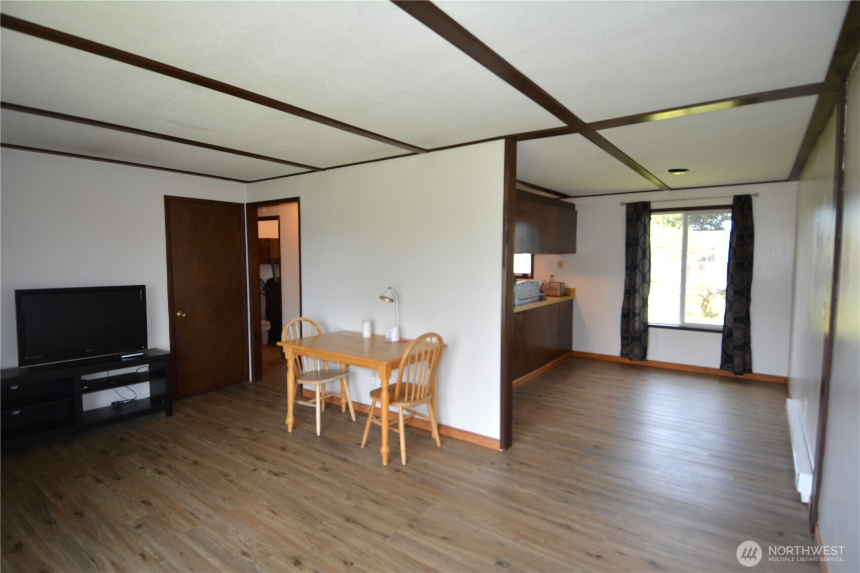 359 N Matriotti Avenue , Sequim, WA 98382