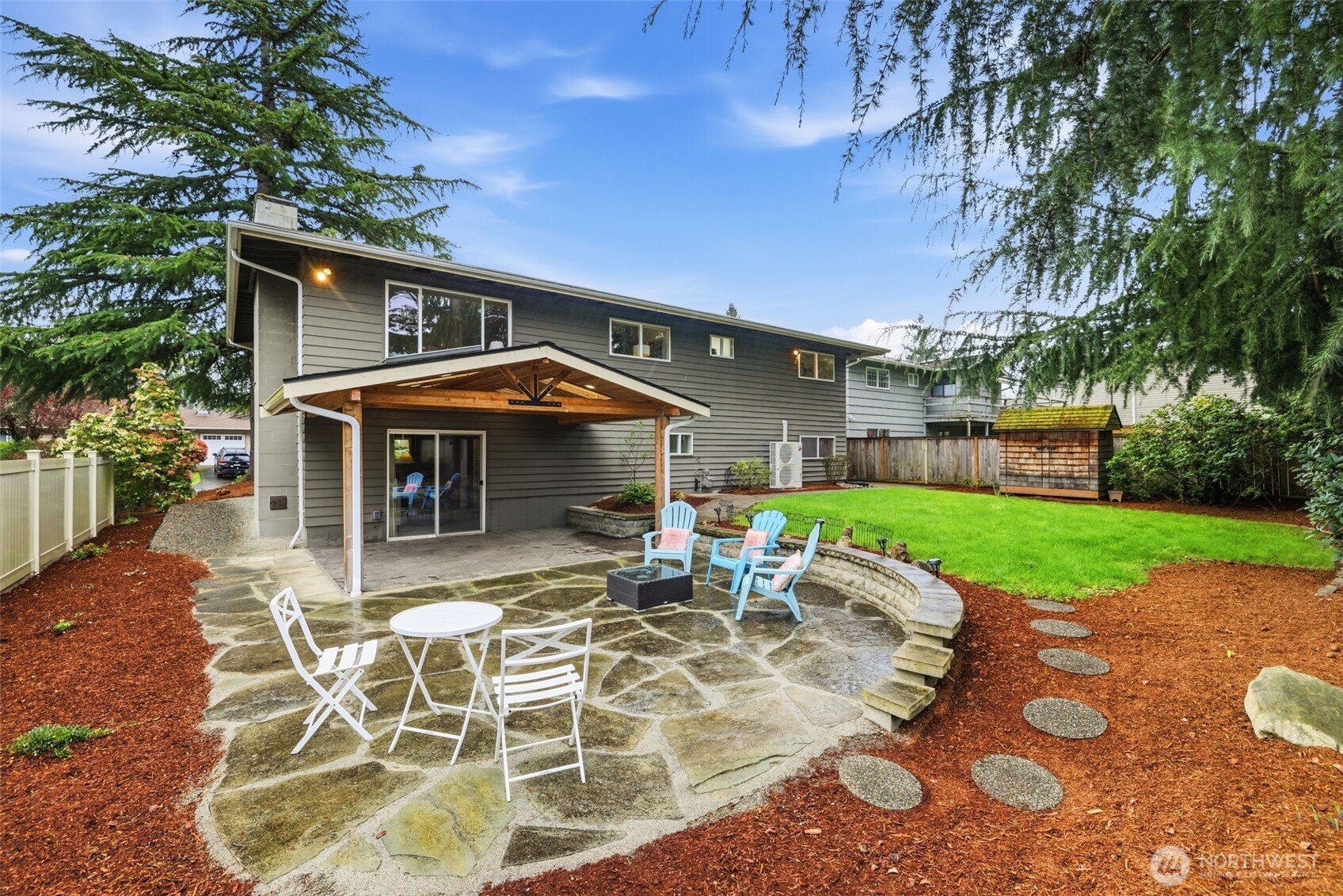 2201 168th Avenue NE, Bellevue, WA 98008