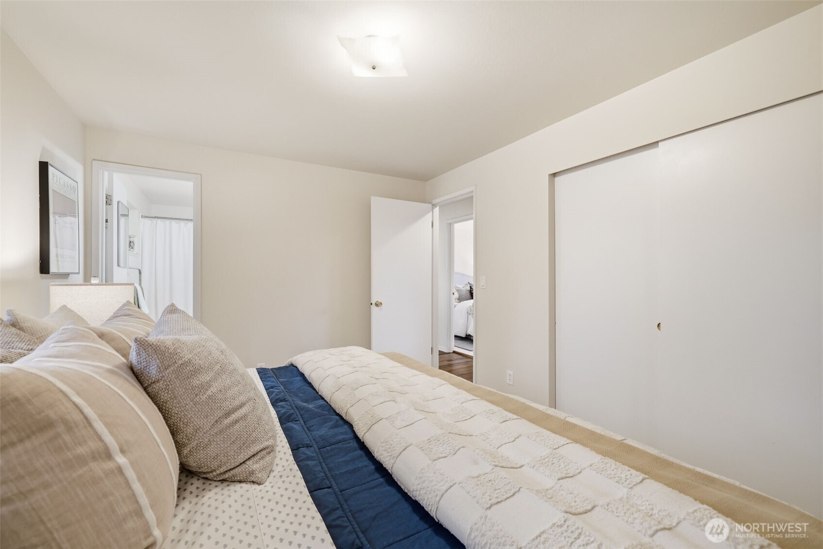 2201 168th Avenue NE, Bellevue, WA 98008