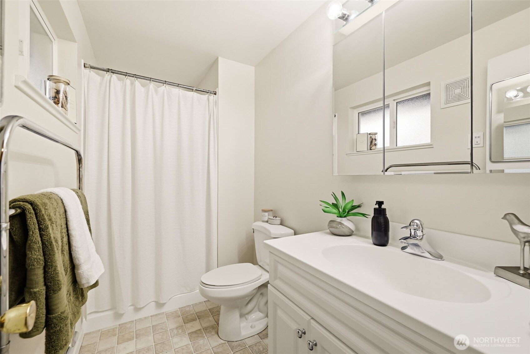 2201 168th Avenue NE, Bellevue, WA 98008
