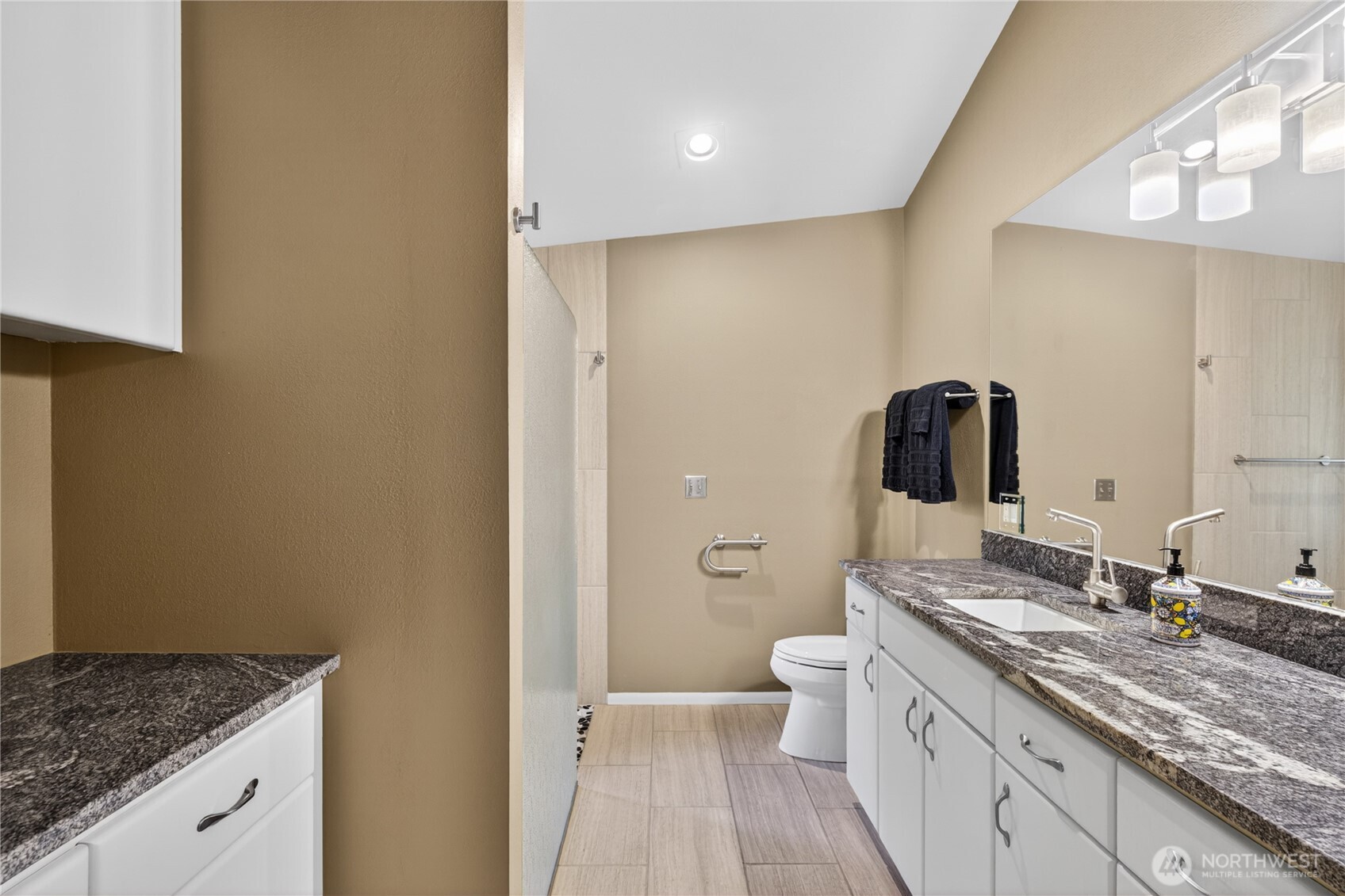 867 Kalispell Drive , La Conner, WA 98257-9623