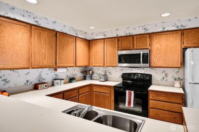 367 145th Place SE, Bellevue, WA 98007-5173 - Photo 12