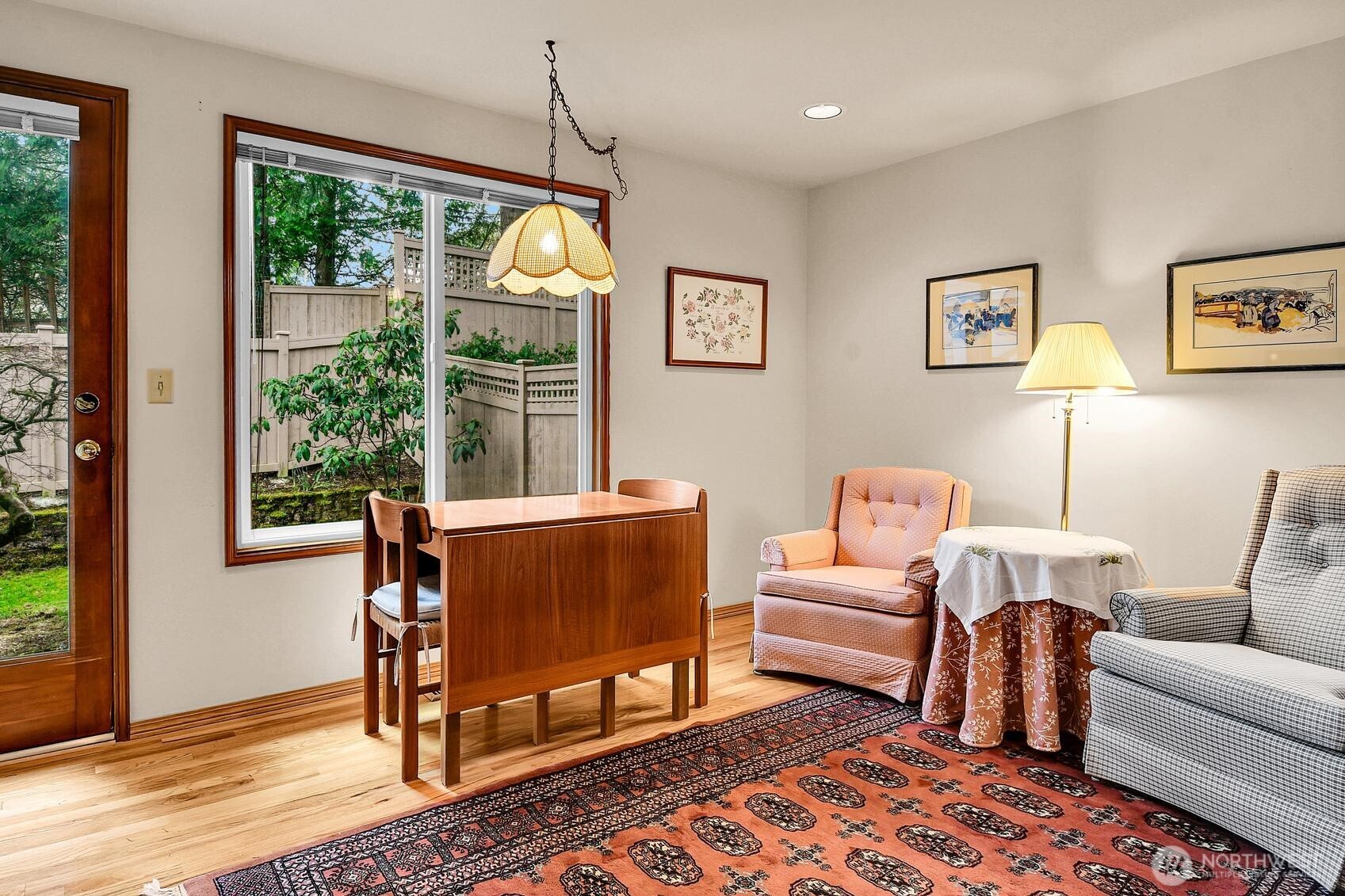 367 145th Place SE, Bellevue, WA 98007-5173