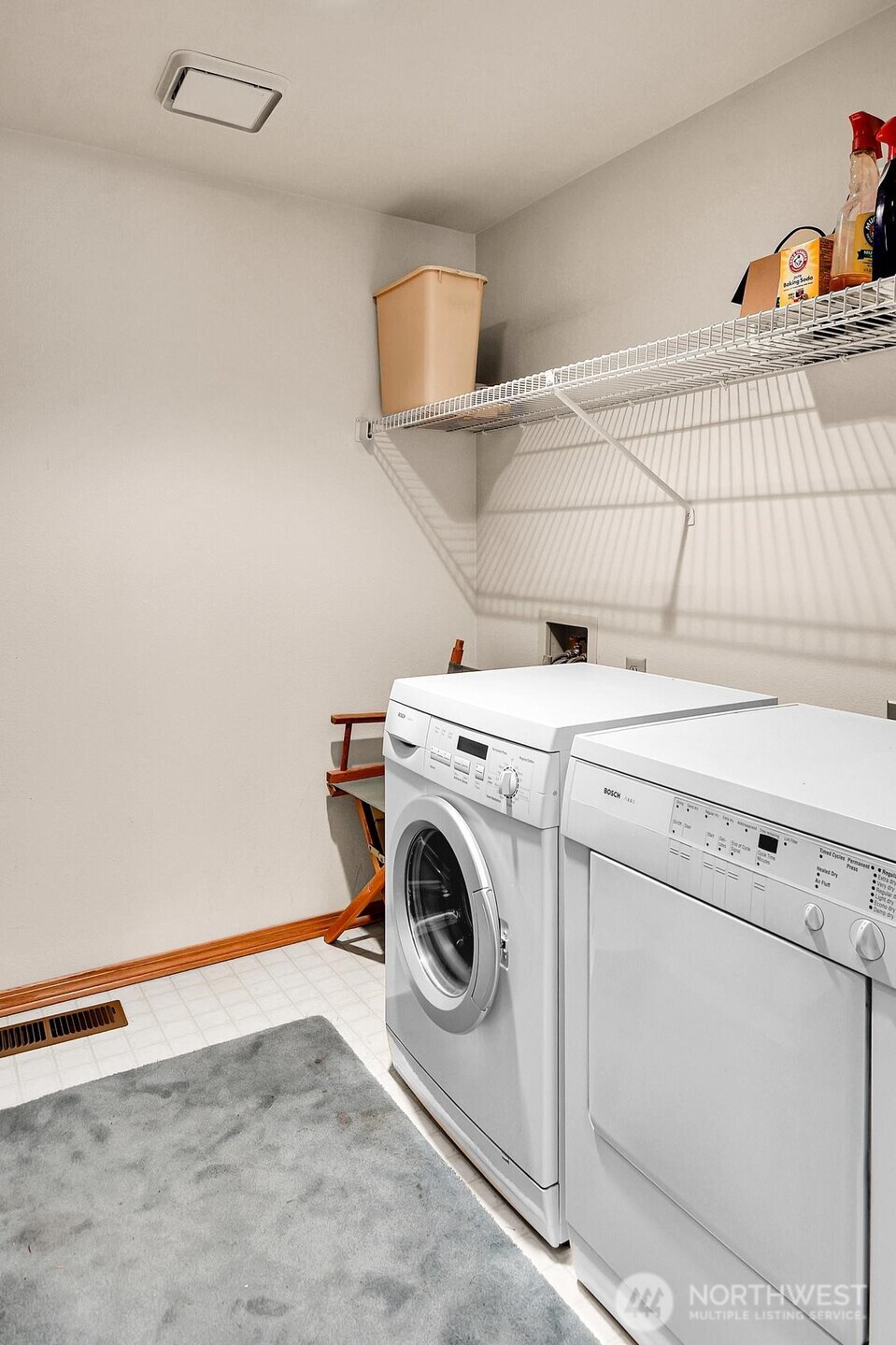367 145th Place SE, Bellevue, WA 98007-5173