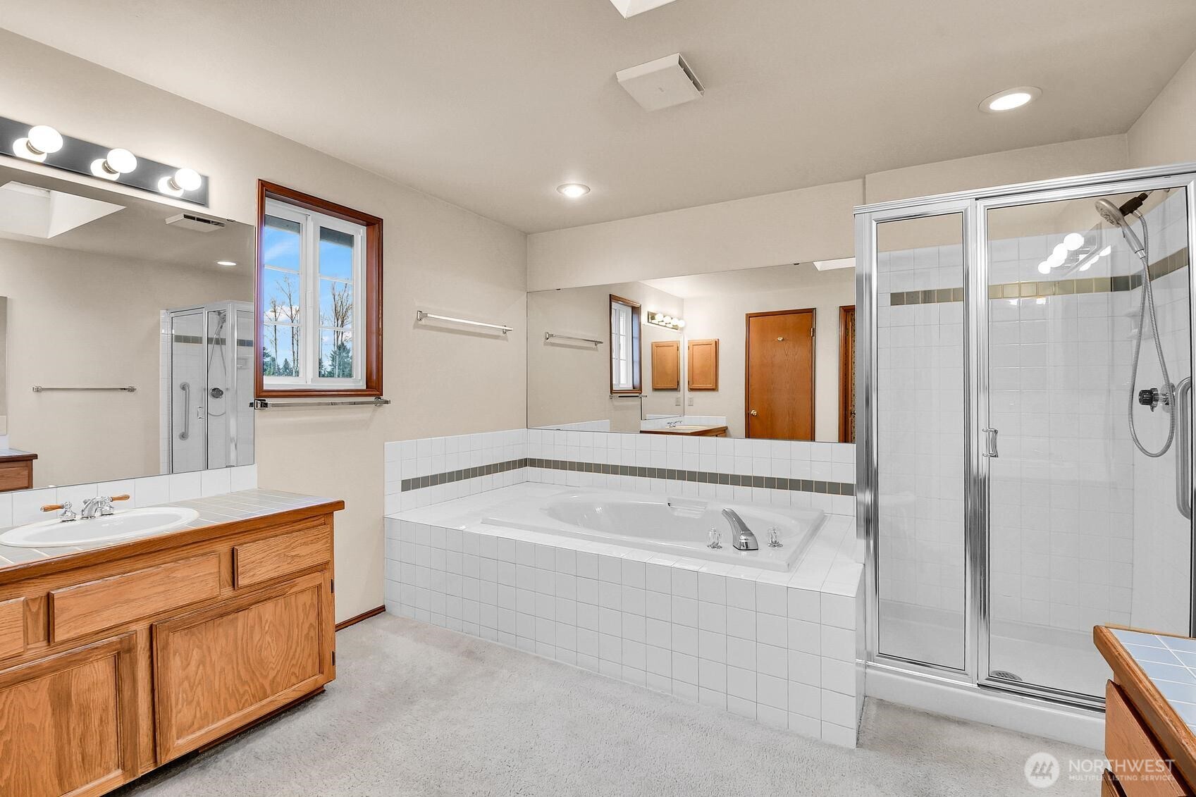 367 145th Place SE, Bellevue, WA 98007-5173