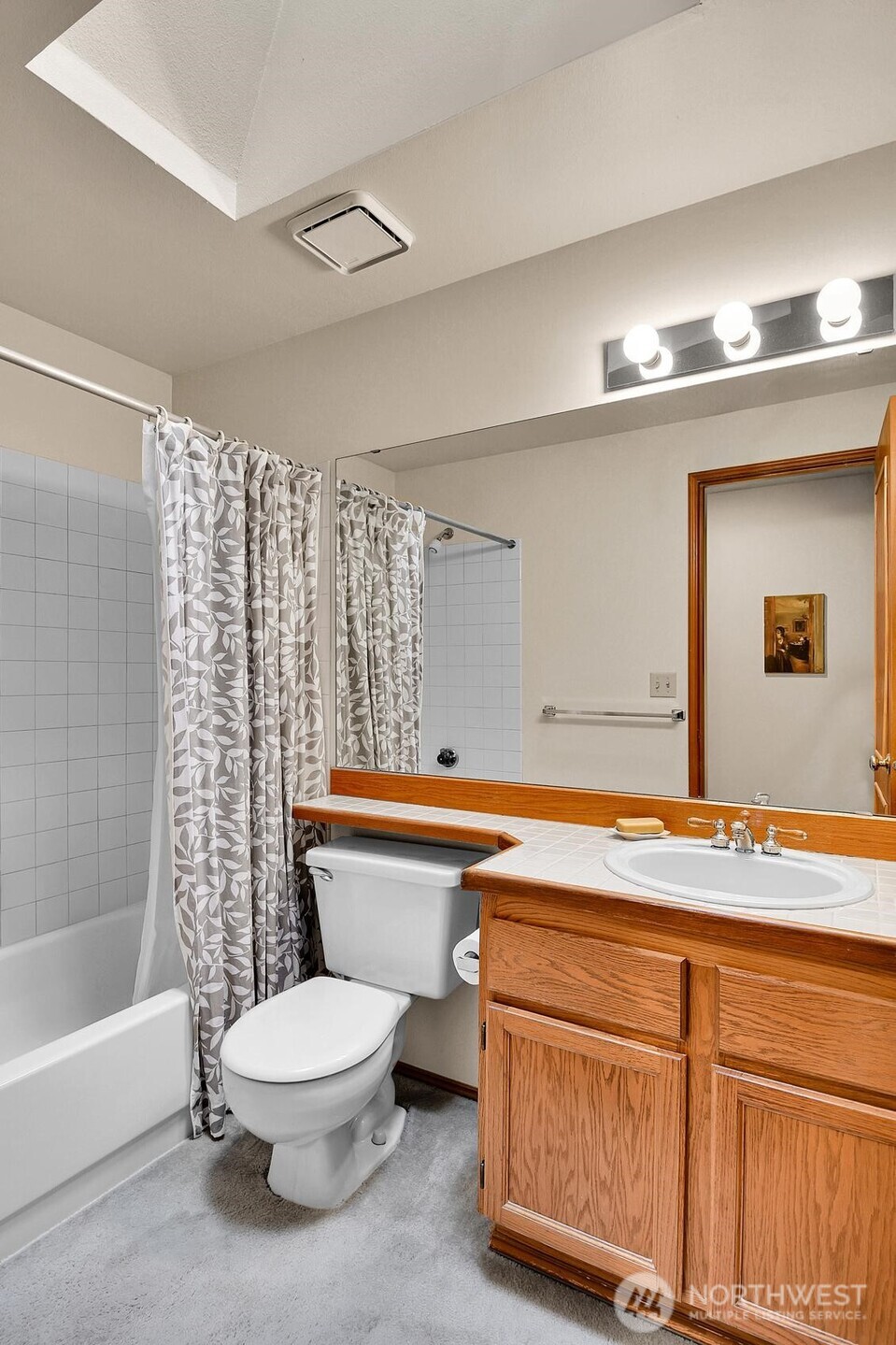 367 145th Place SE, Bellevue, WA 98007-5173