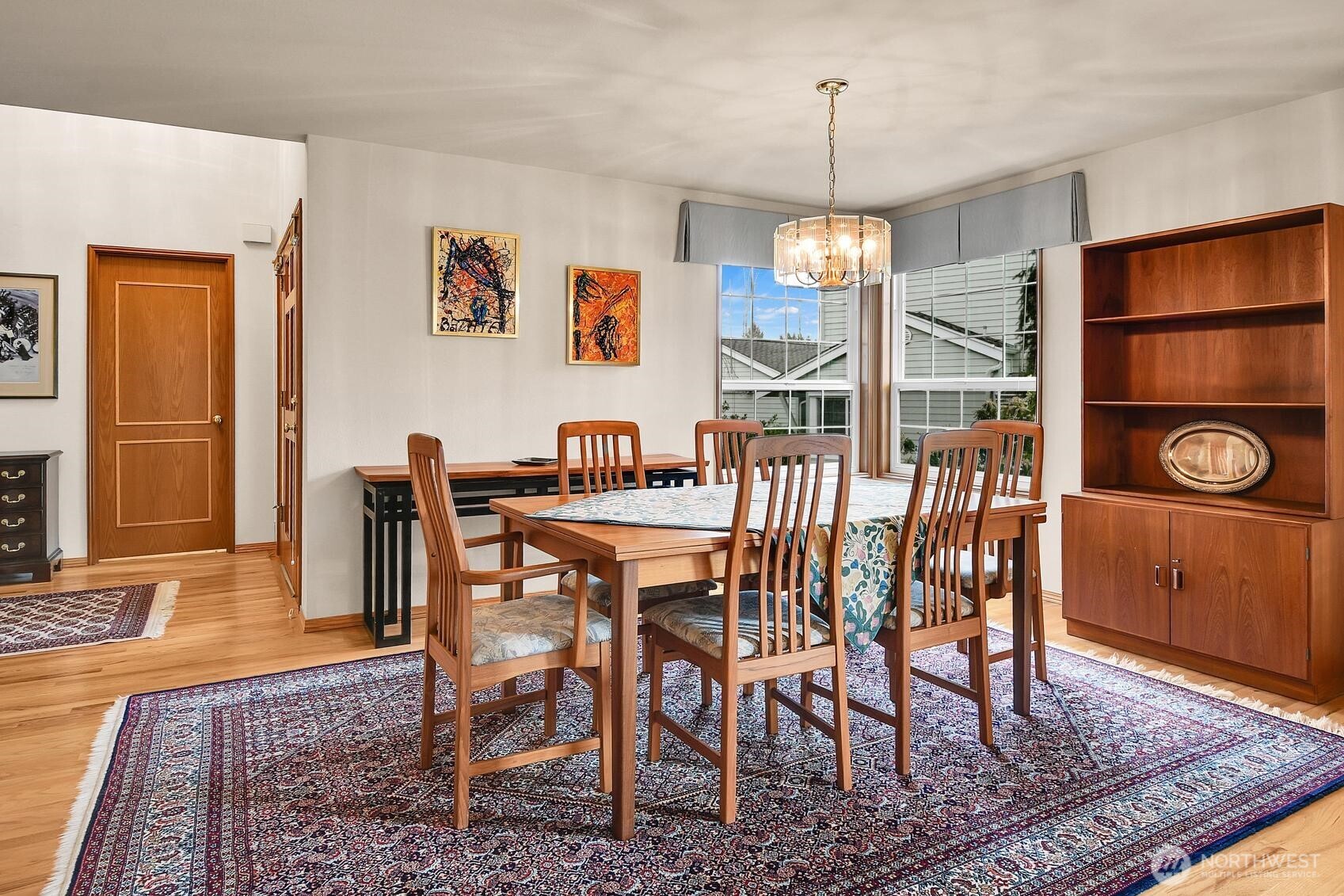 367 145th Place SE, Bellevue, WA 98007-5173
