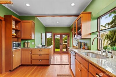2221 Virginia , Everett, WA 98201 - Photo 10