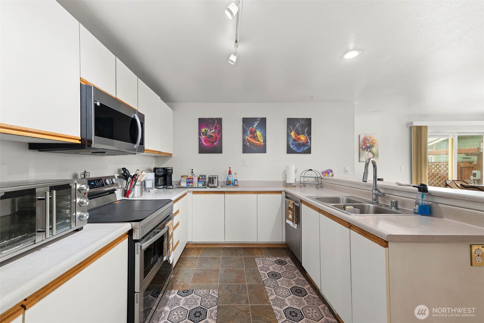 11011 36th Avenue Ct E, Tacoma, WA 98446