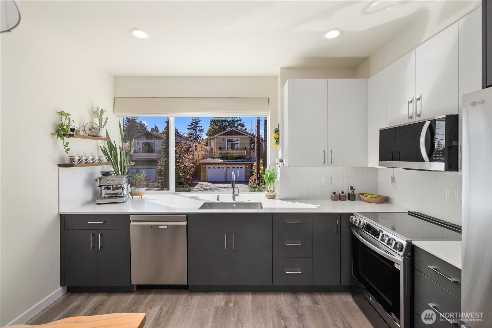 9624 Linden Avenue N, Seattle, WA 98103