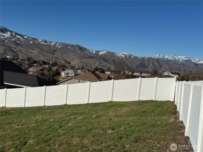 990 Sage Crest Drive , Wenatchee, WA 98801 - Photo 6