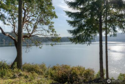 5321 Sunrise Beach Road NW, Olympia, WA 98502