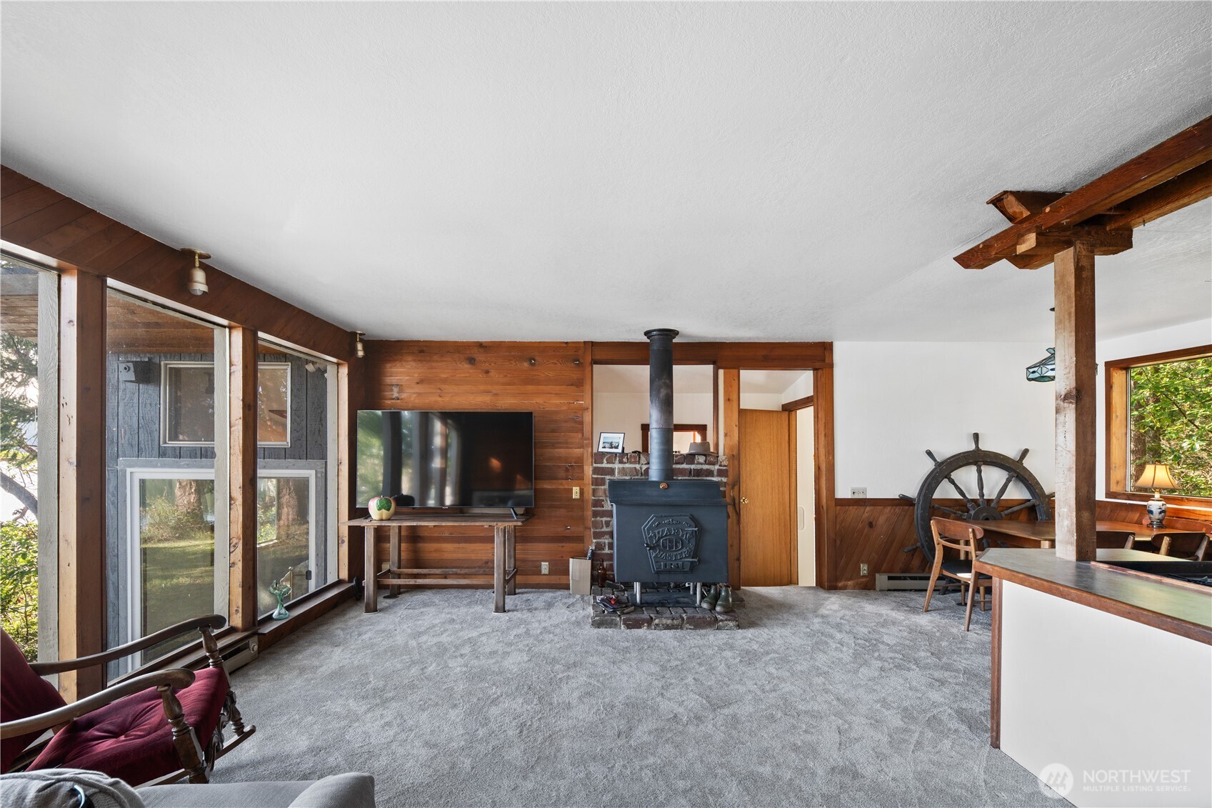 5321 Sunrise Beach Road NW, Olympia, WA 98502