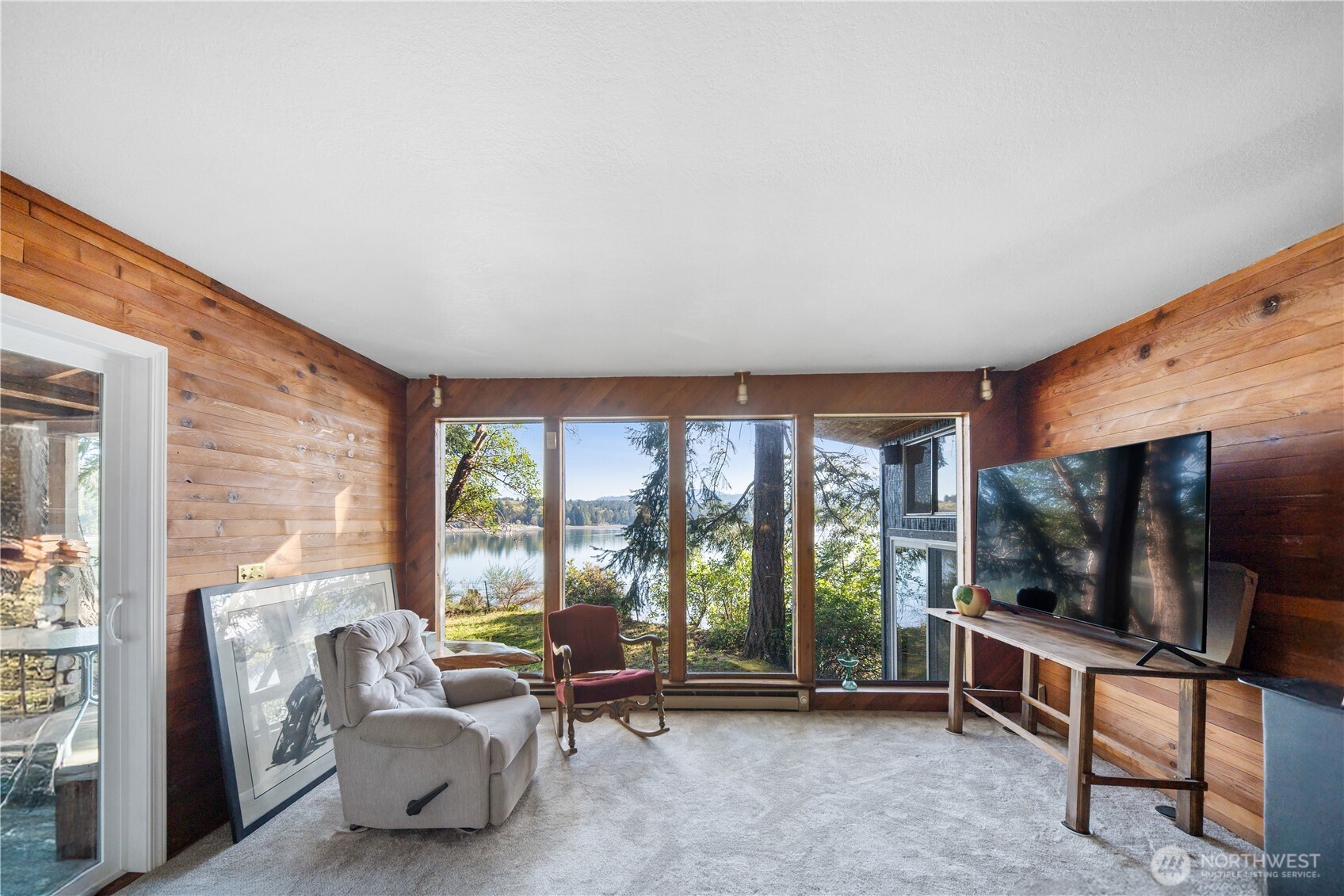 5321 Sunrise Beach Road NW, Olympia, WA 98502