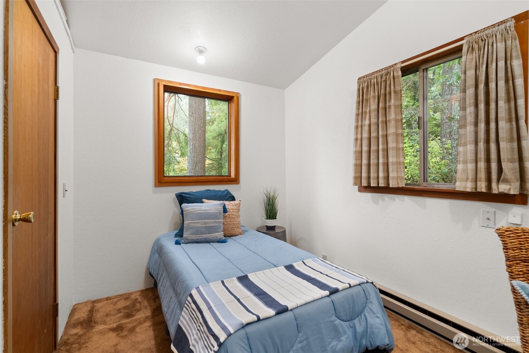 5321 Sunrise Beach Road NW, Olympia, WA 98502