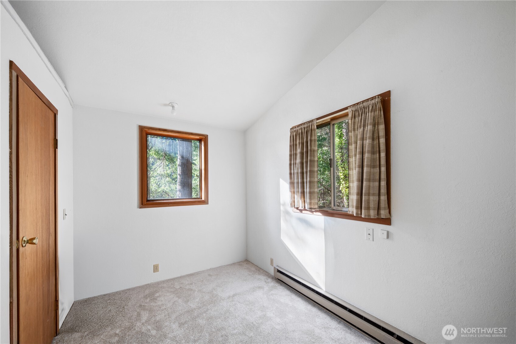 5321 Sunrise Beach Road NW, Olympia, WA 98502