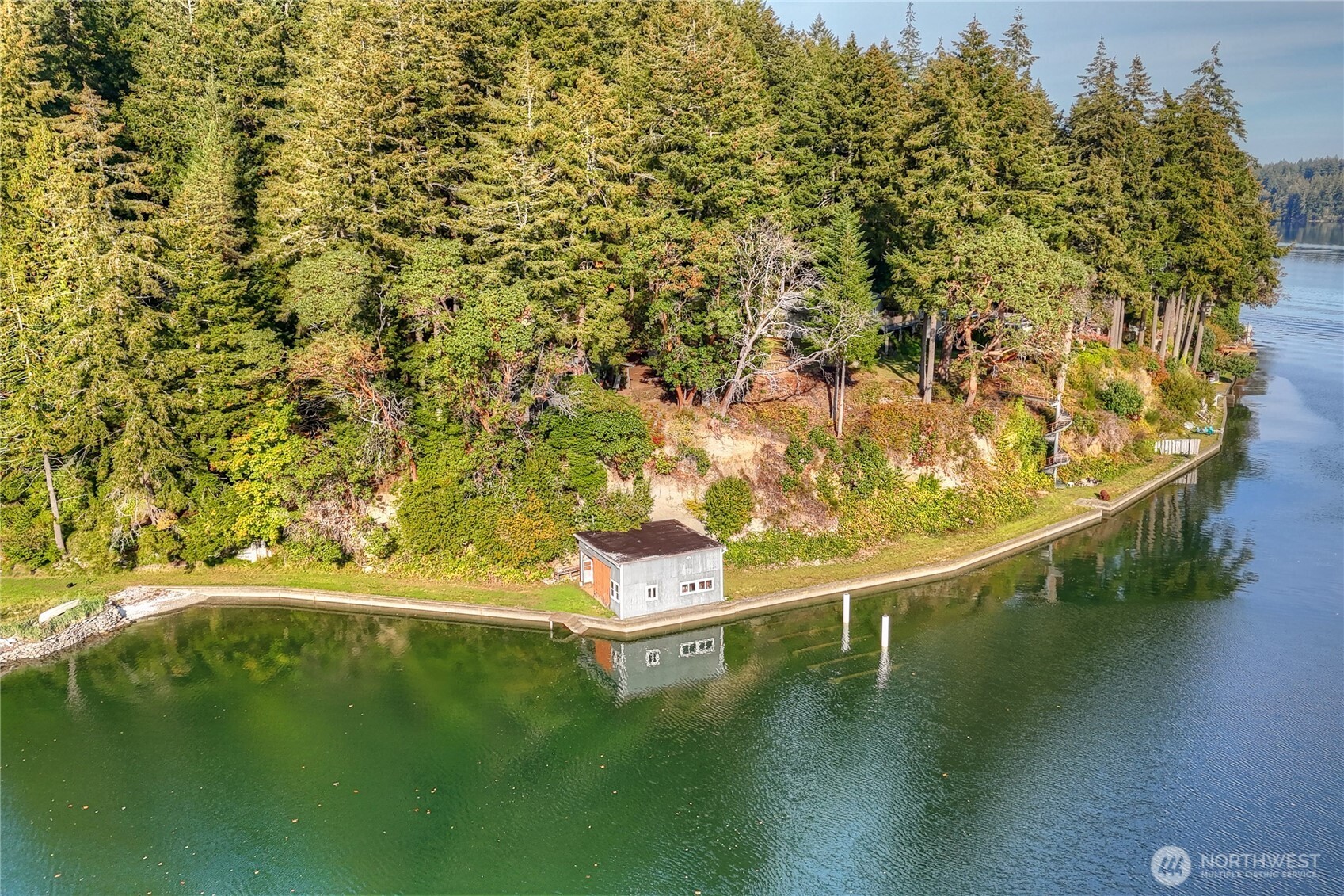 5321 Sunrise Beach Road NW, Olympia, WA 98502