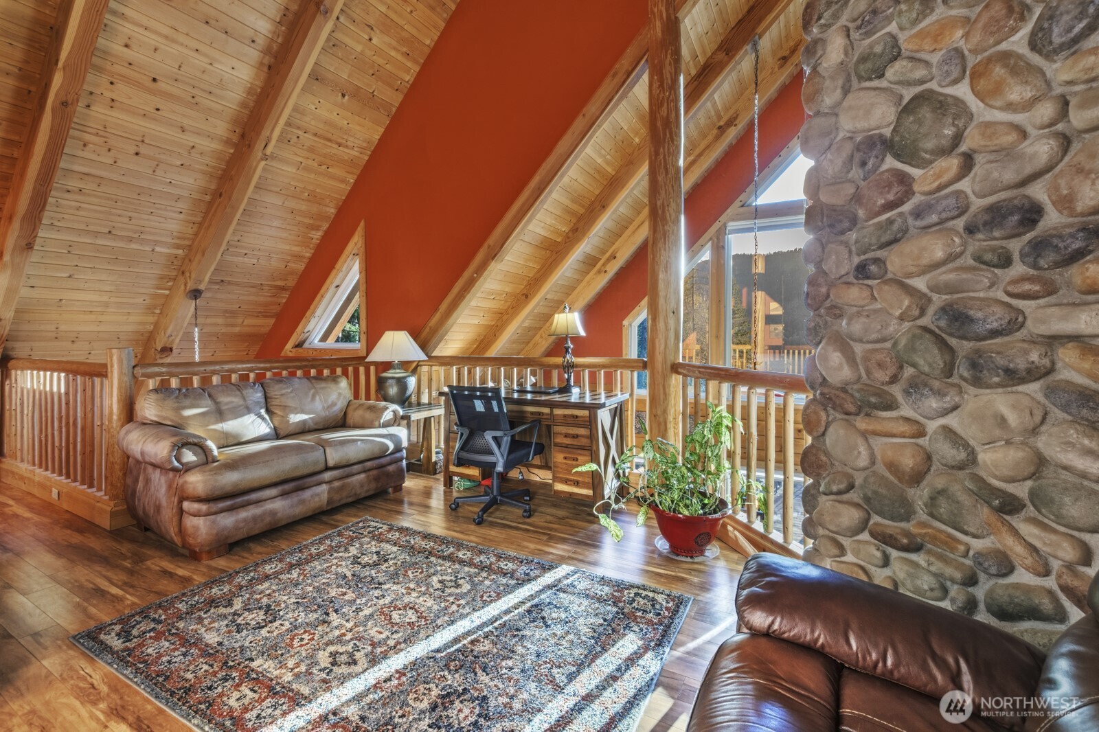6323 N Lake Cushman Road , Hoodsport, WA 98548