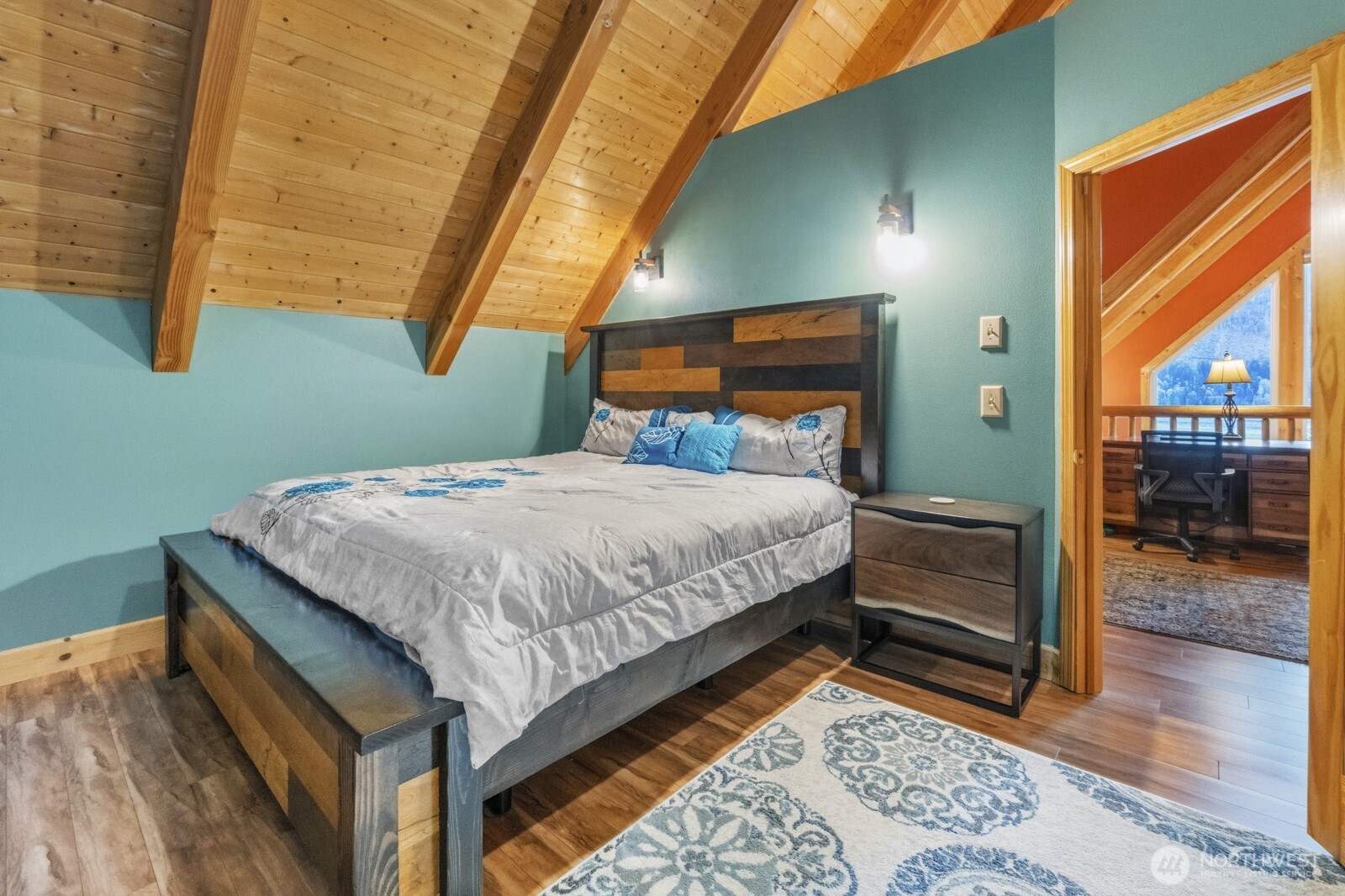 6323 N Lake Cushman Road , Hoodsport, WA 98548