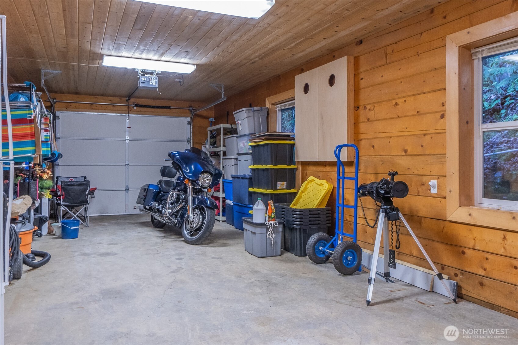 6323 N Lake Cushman Road , Hoodsport, WA 98548
