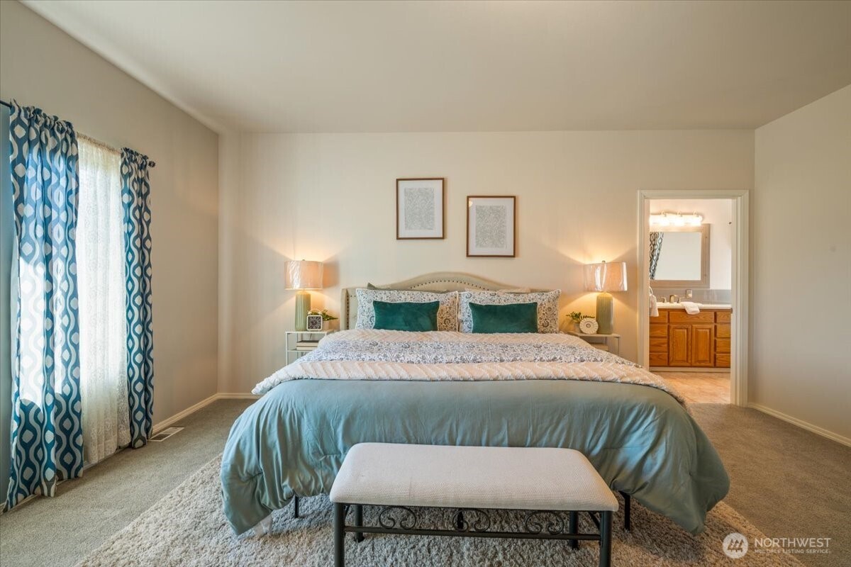 12221 237th Avenue E, Buckley, WA 98321