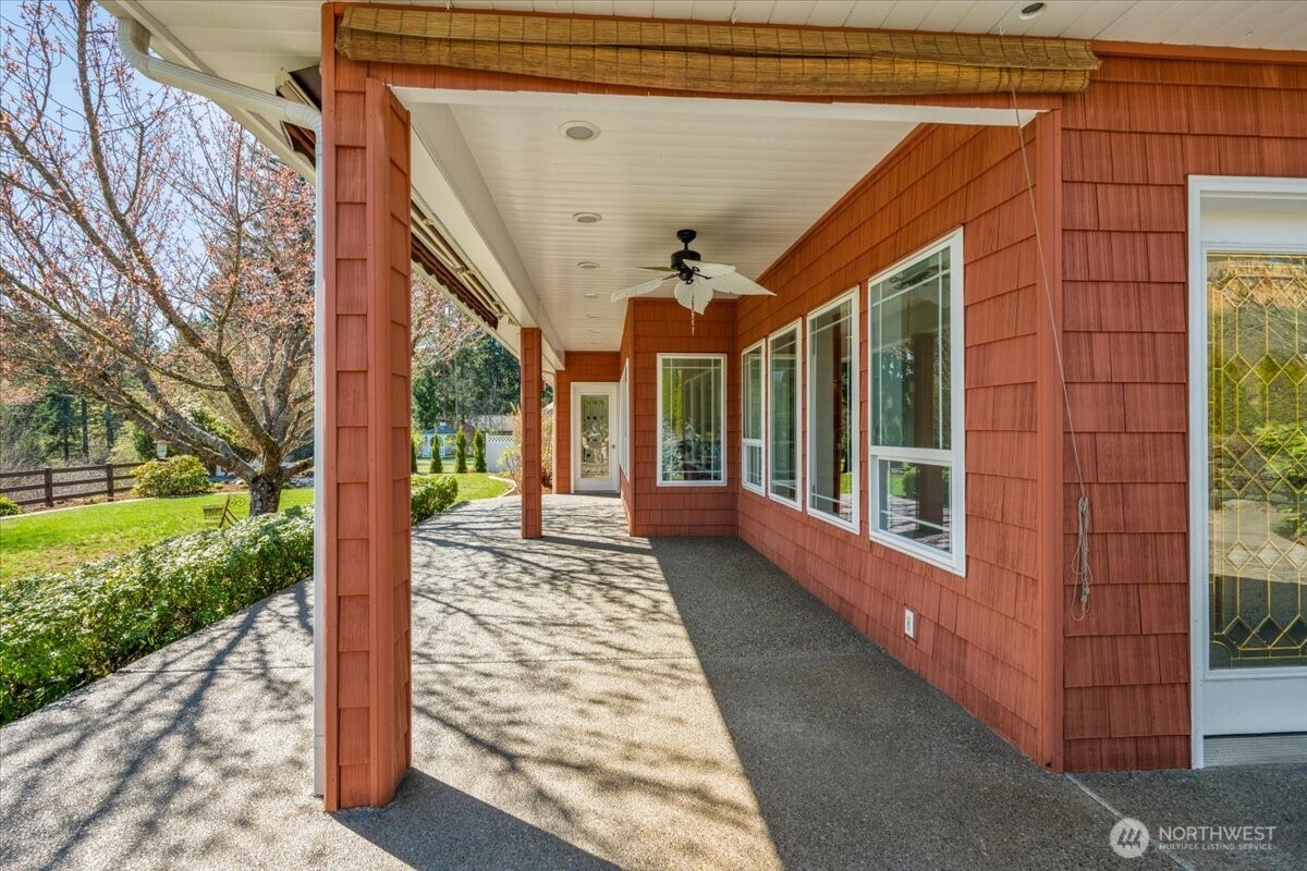 12221 237th Avenue E, Buckley, WA 98321