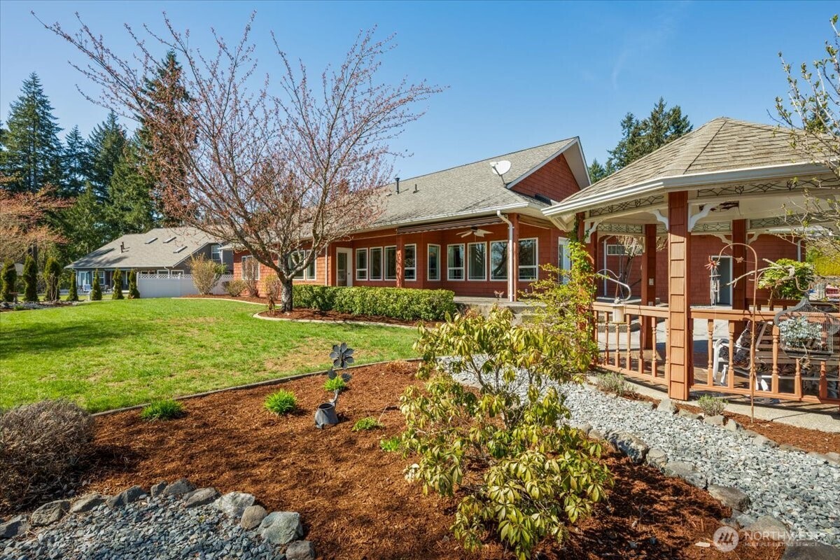 12221 237th Avenue E, Buckley, WA 98321