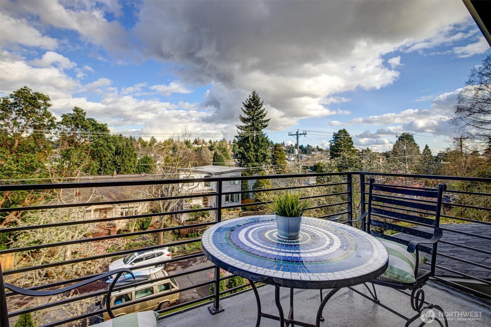3629 35th Avenue W, Seattle, WA 98199-1612