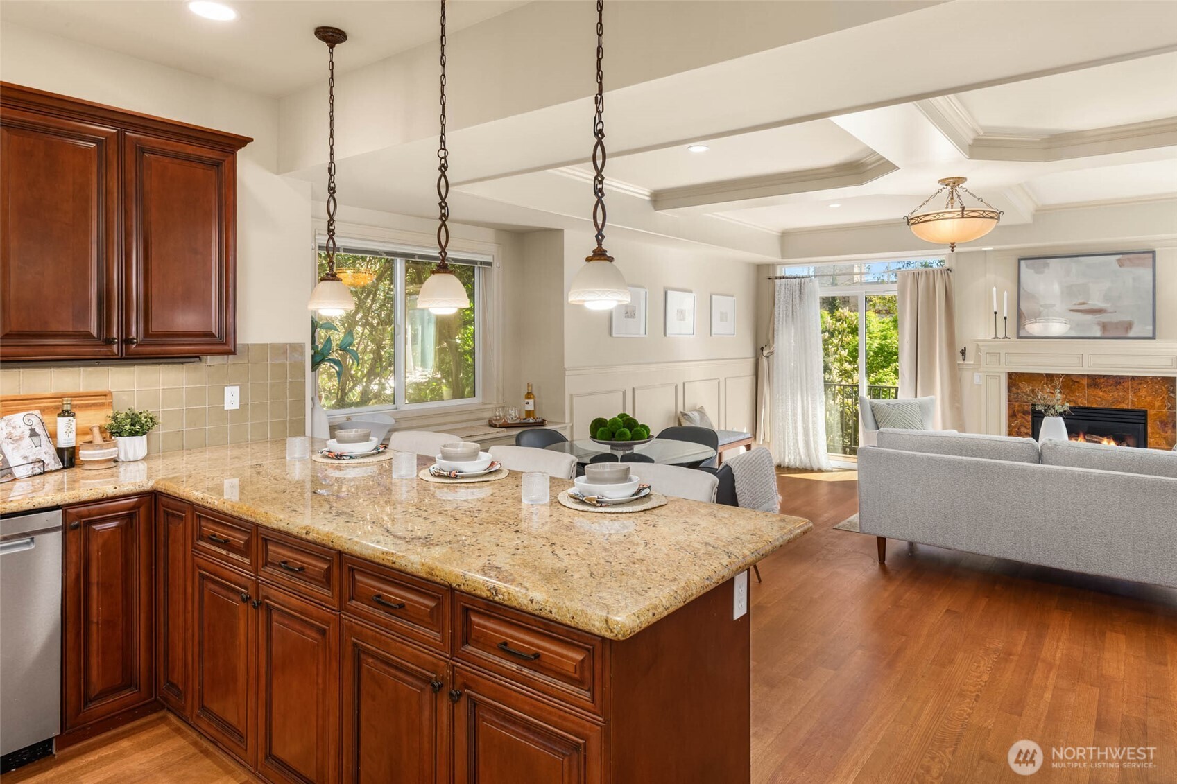 924 2nd Avenue W, Seattle, WA 98119