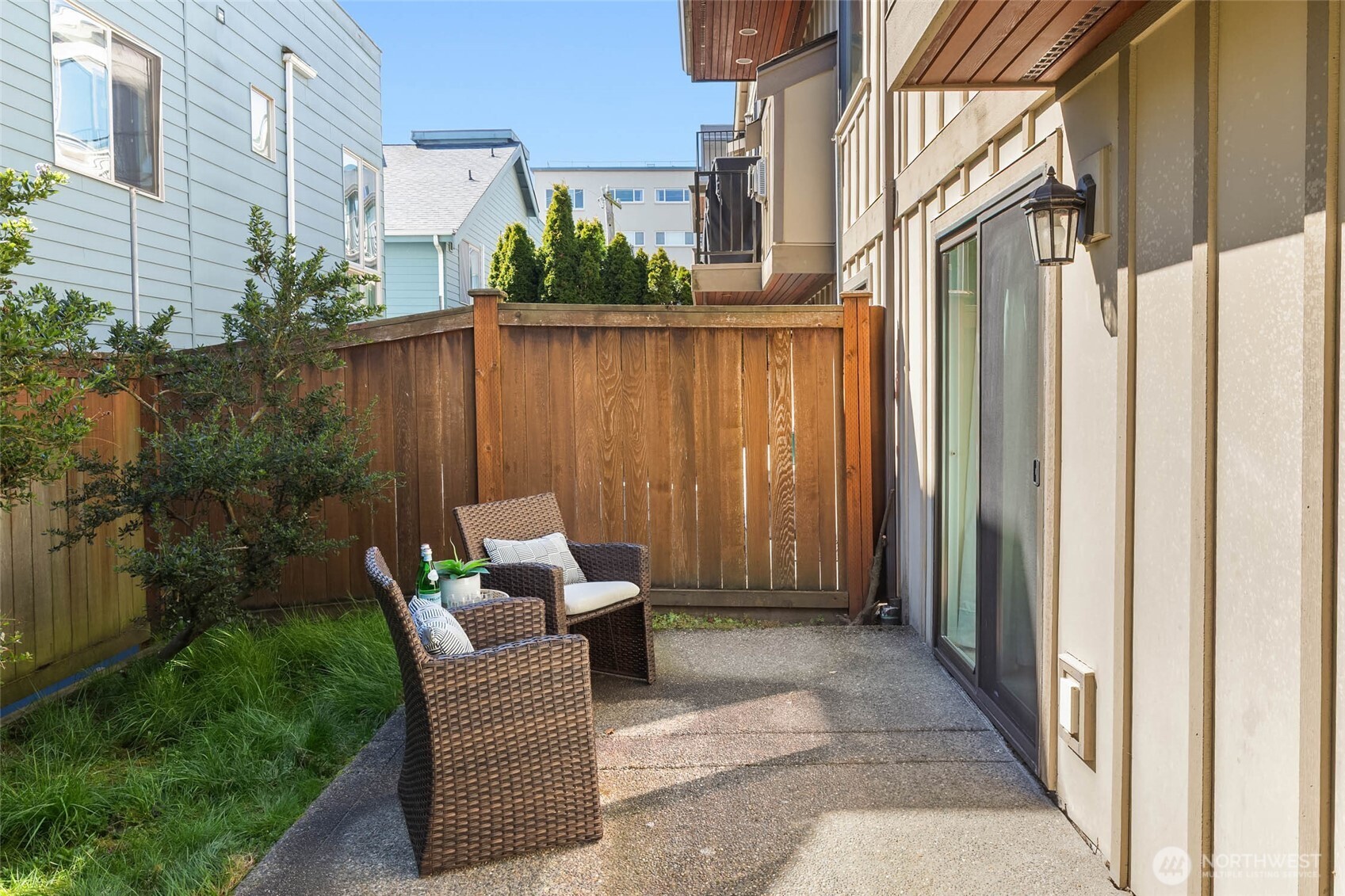 924 2nd Avenue W, Seattle, WA 98119