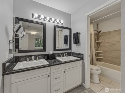18501 SE Newport Way #H136, Issaquah, WA 98027 - Photo 18