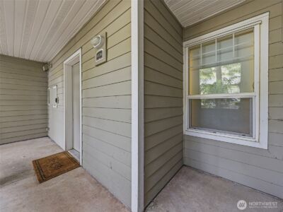 18501 SE Newport Way #H136, Issaquah, WA 98027 - Photo 29