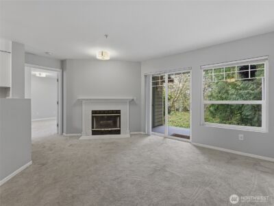 18501 SE Newport Way #H136, Issaquah, WA 98027 - Photo 4