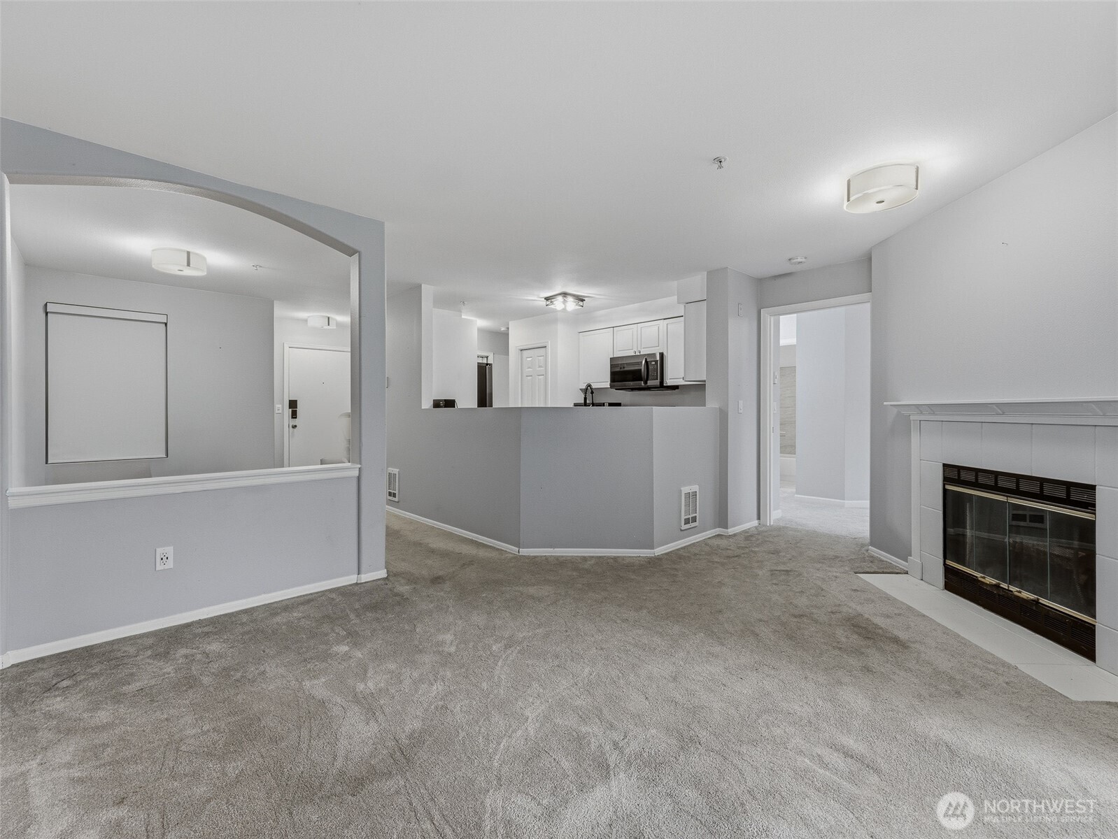 18501 SE Newport Way #H136, Issaquah, WA 98027