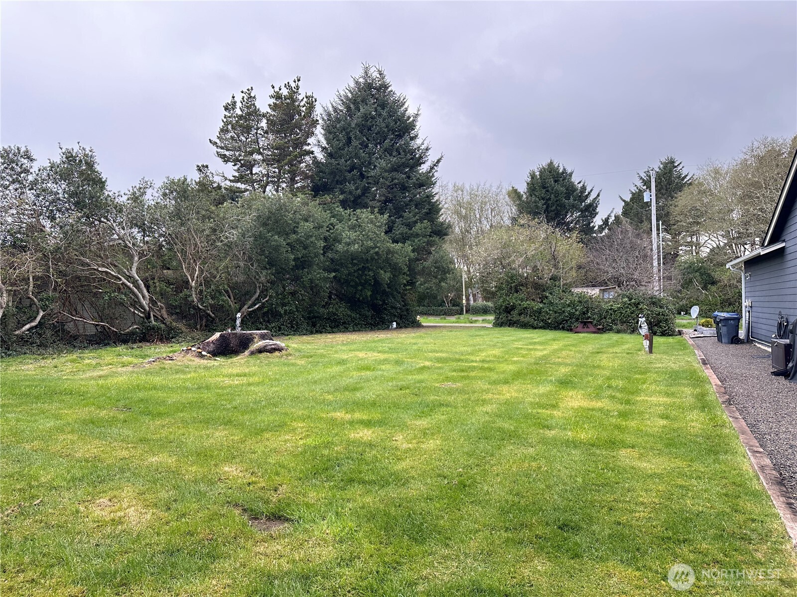 324 Clover Creek Avenue NW, Ocean Shores, WA 98569