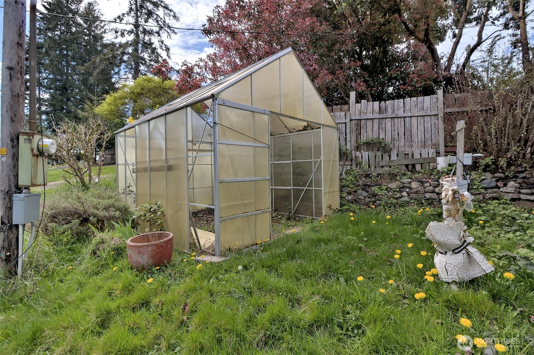 721 E Stretch Island Road S, Grapeview, WA 98546