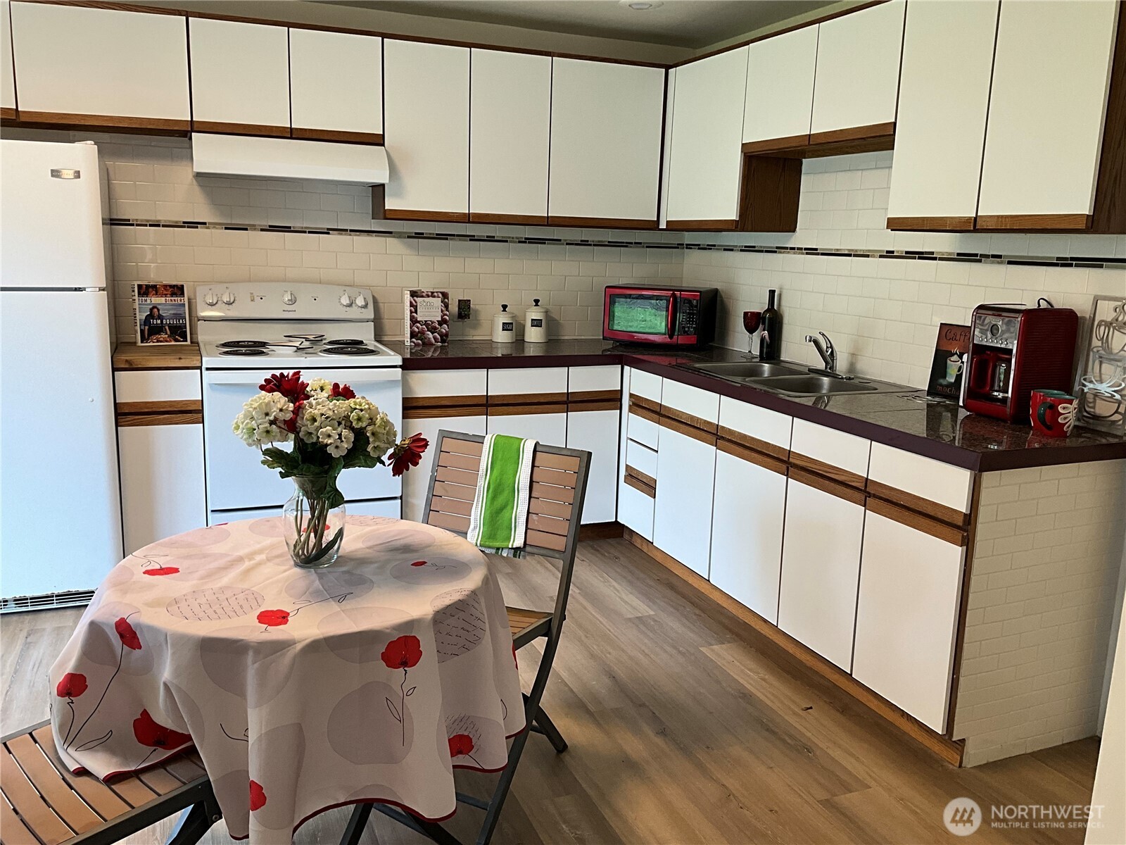 19026 67th Avenue W, Lynnwood, WA 98036