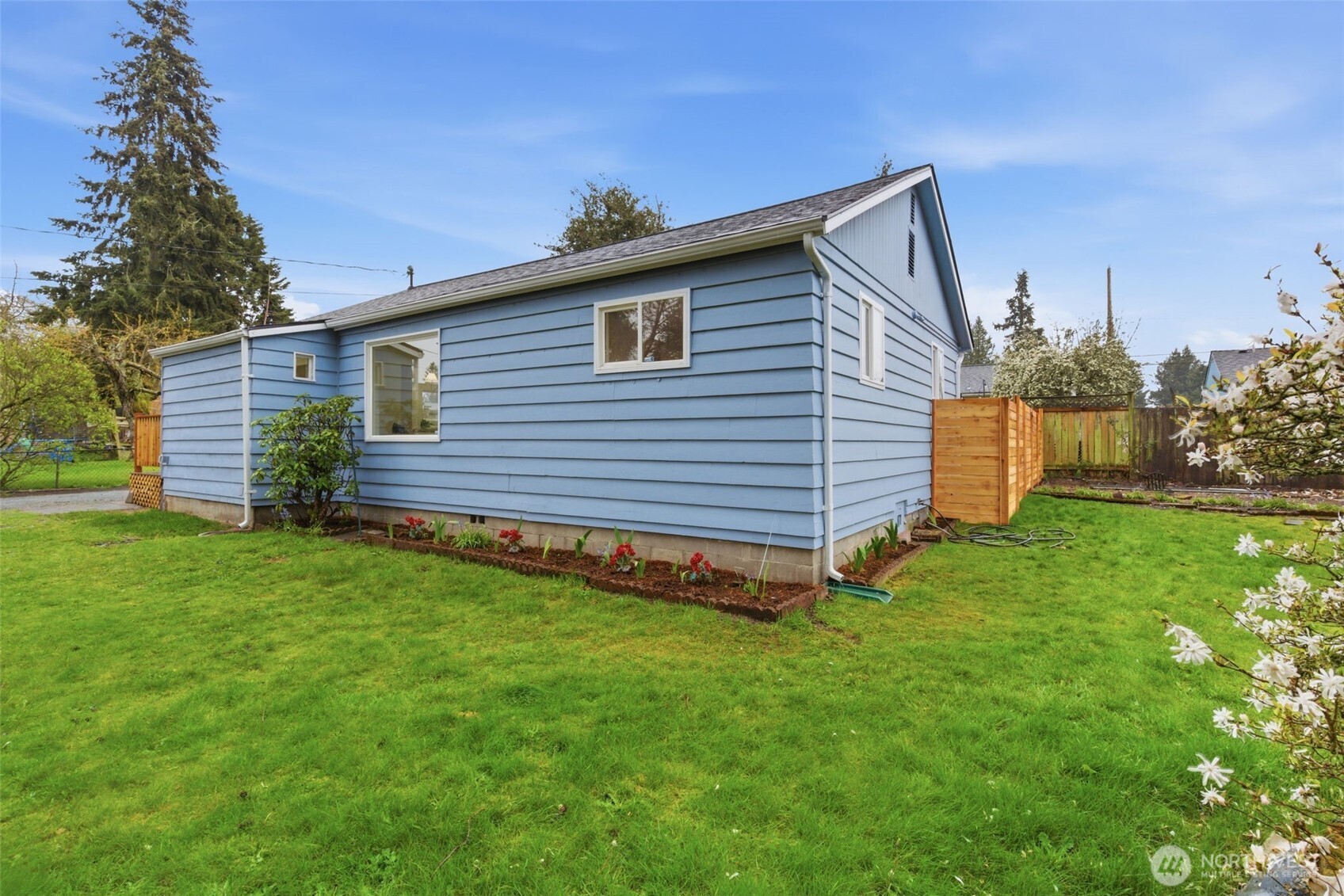 9601 12th Avenue NW, Seattle, WA 98117